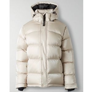 Aritzia tna super puff